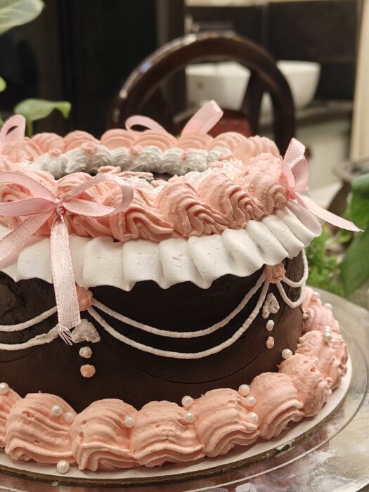 Vintage Style Ruffle Cake